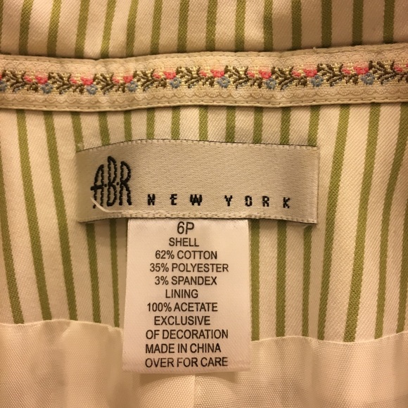 Green and white striped skirt suit size 6P - Picture 4 of 7